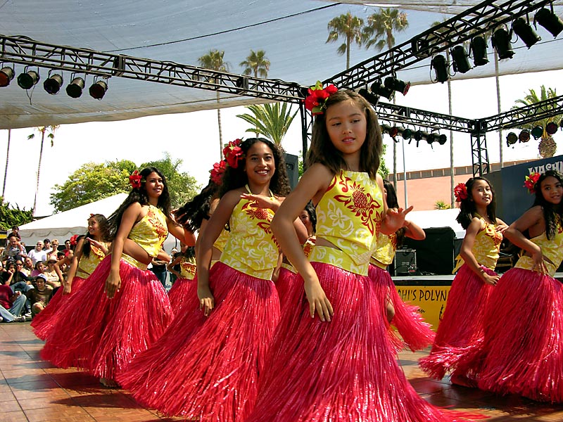 Puahis Polynesian Dancers