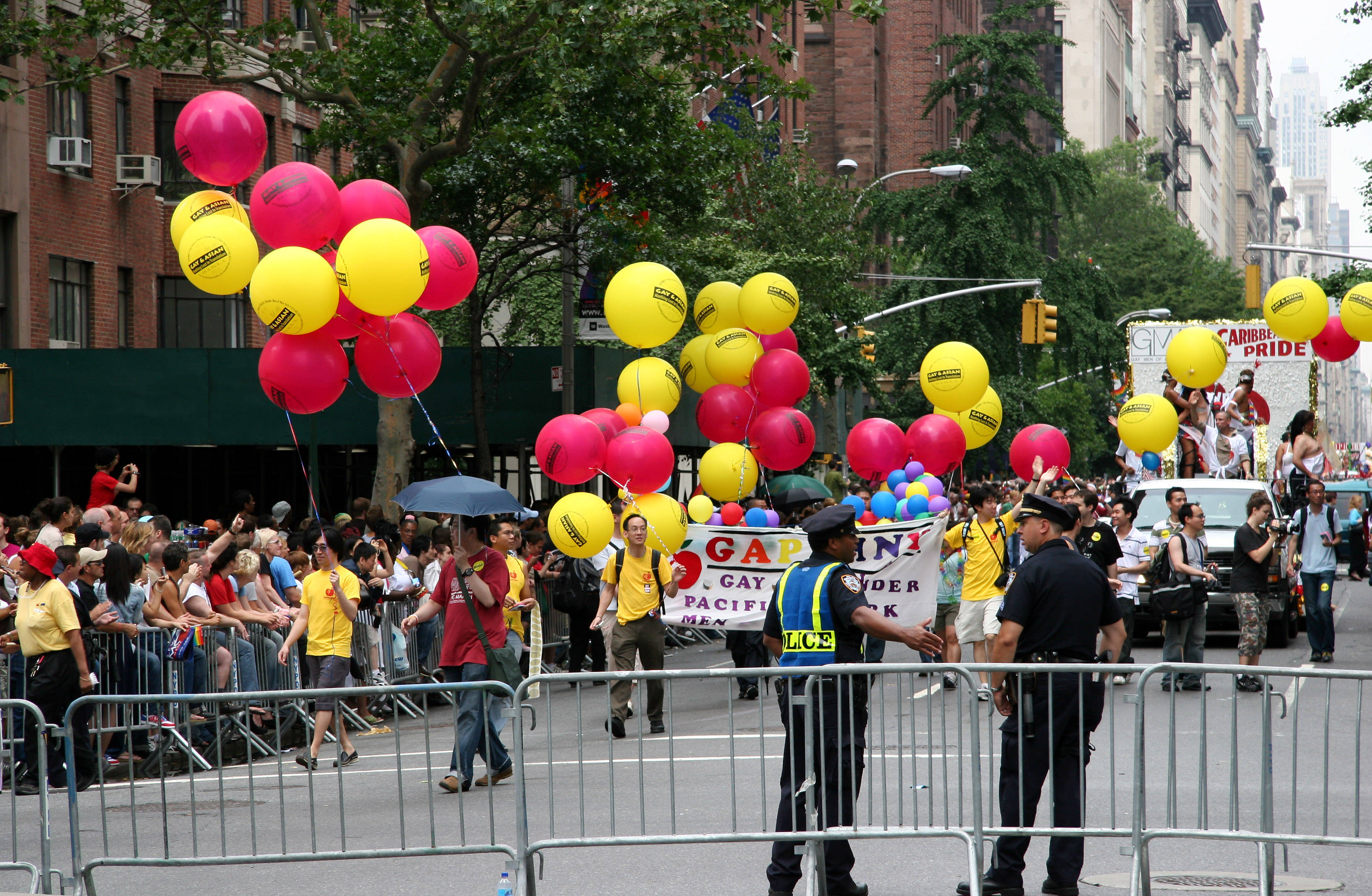 Gay Pride Parade 2006 - Asian & Pacific American Groups