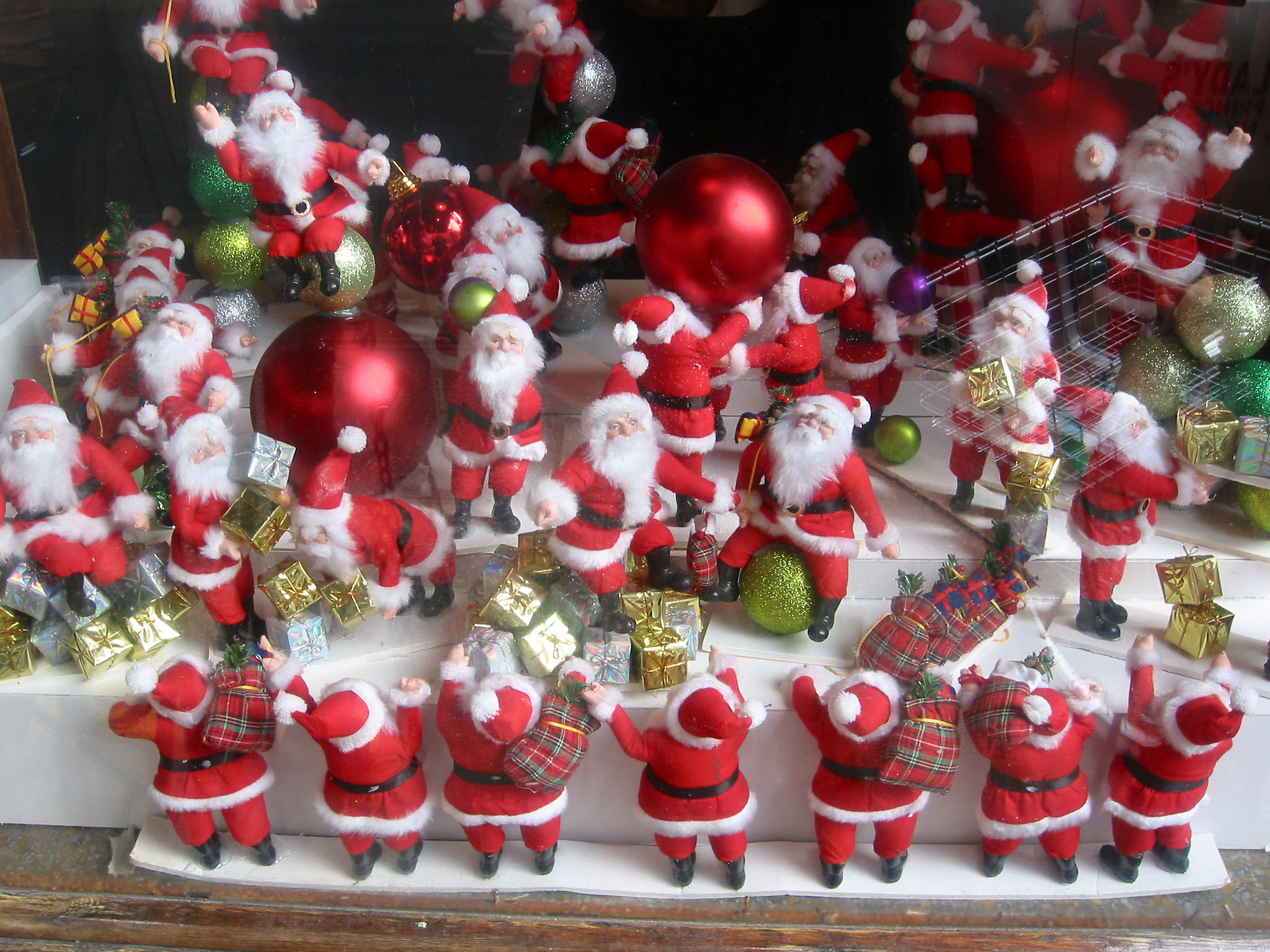 Santas at Work - Once Upon a Tart Shop Window