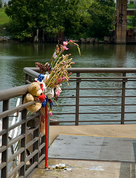 Memorial for homeless woman Tara Cole who was pushed into the river as she slept.