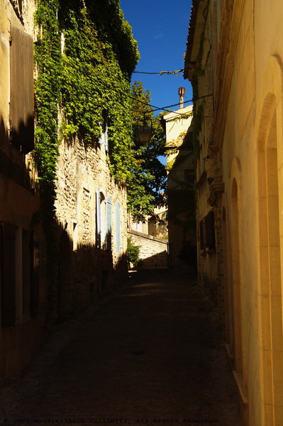 Gordes - Another view.jpg