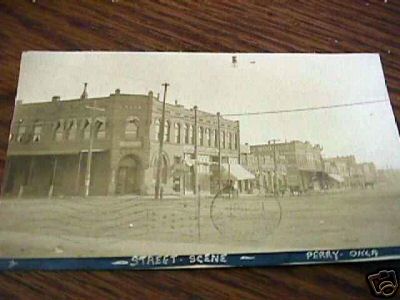 Perry Street Scene 1908.jpg
