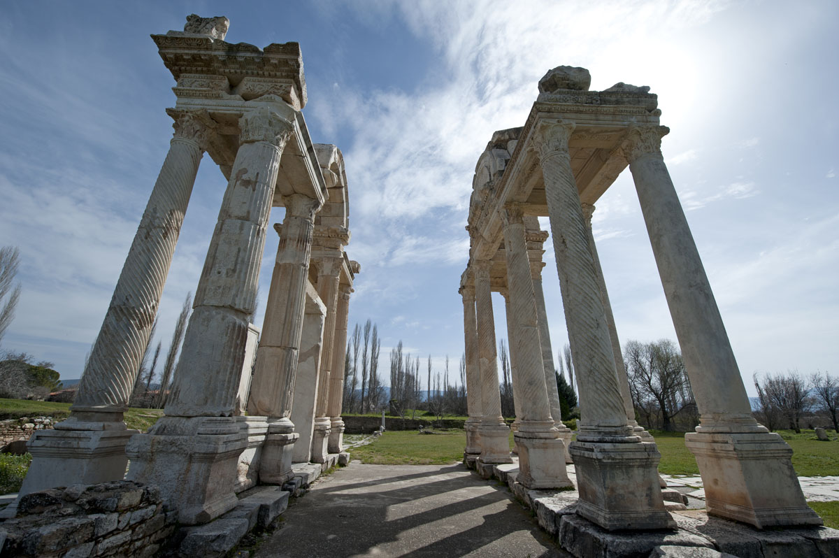 Aphrodisias March 2011 4616.jpg