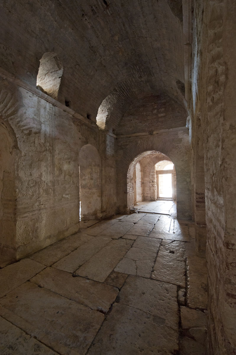 Myra Saint Nicolas church March 2011 5815.jpg
