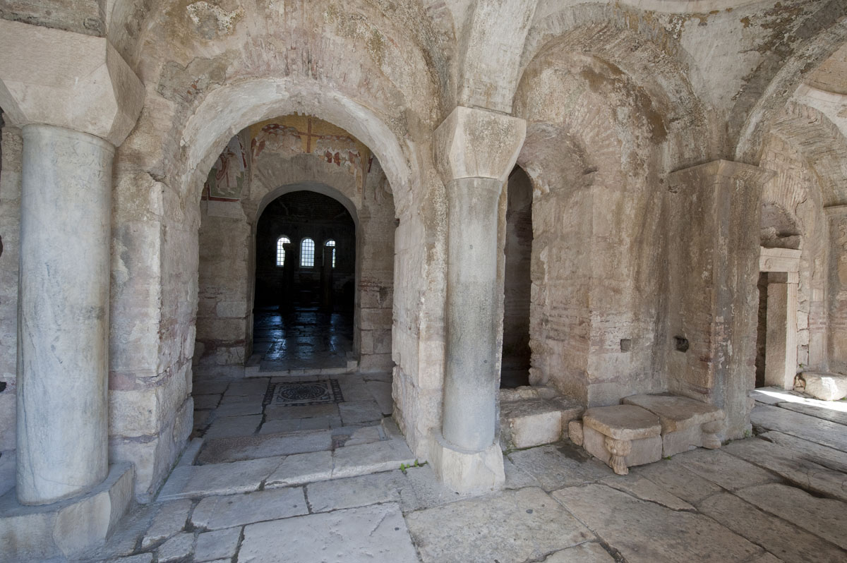 Myra Saint Nicolas church March 2011 5905.jpg
