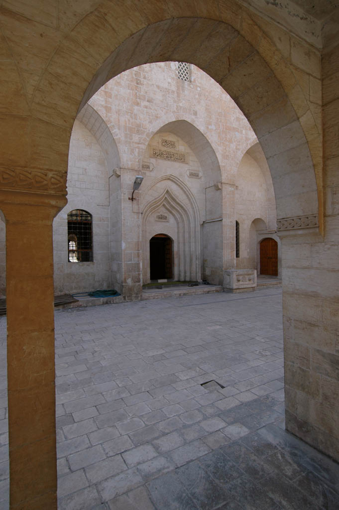 Şanlıurfa at Salahiddini Eybi Mosque 3667.jpg