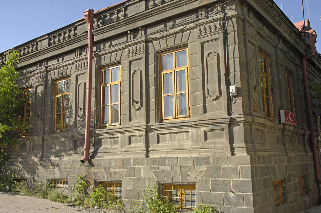 Kars 3767.jpg
