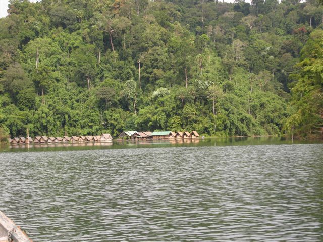 floating raft houses