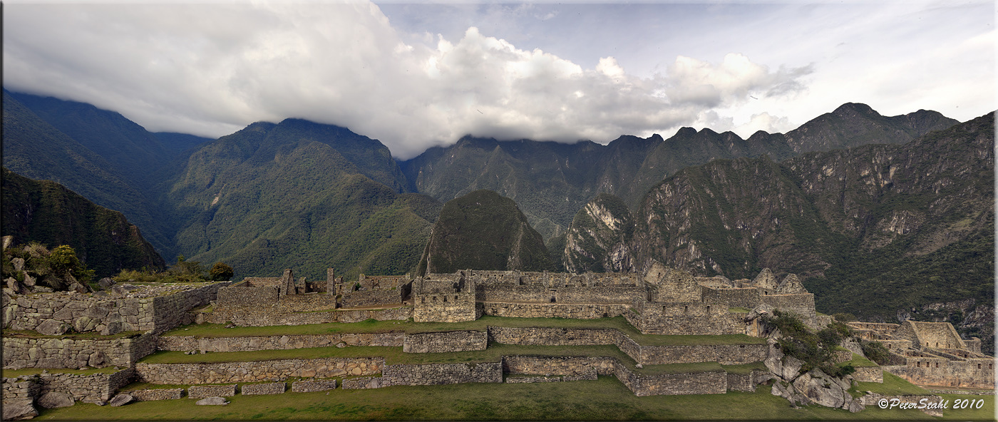 Machu Picchu Lookin East.jpg