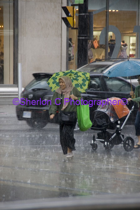 IMGP0629  YD Square Singing in the Rain.jpg