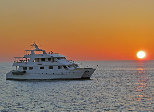 A lovely sunset .. the last one in the Galapagos Islands