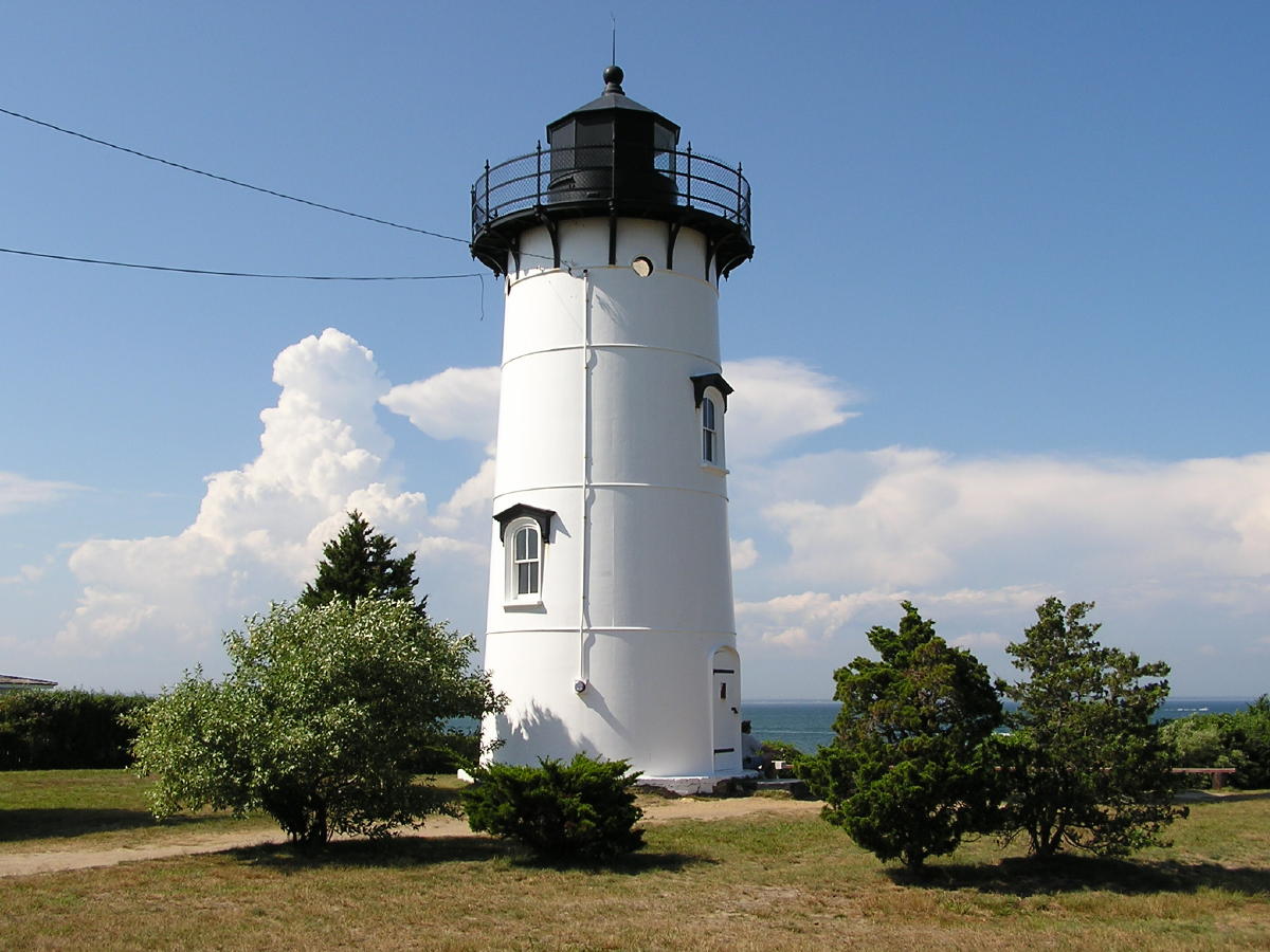 Oak Bluffs Lighthouse.jpg