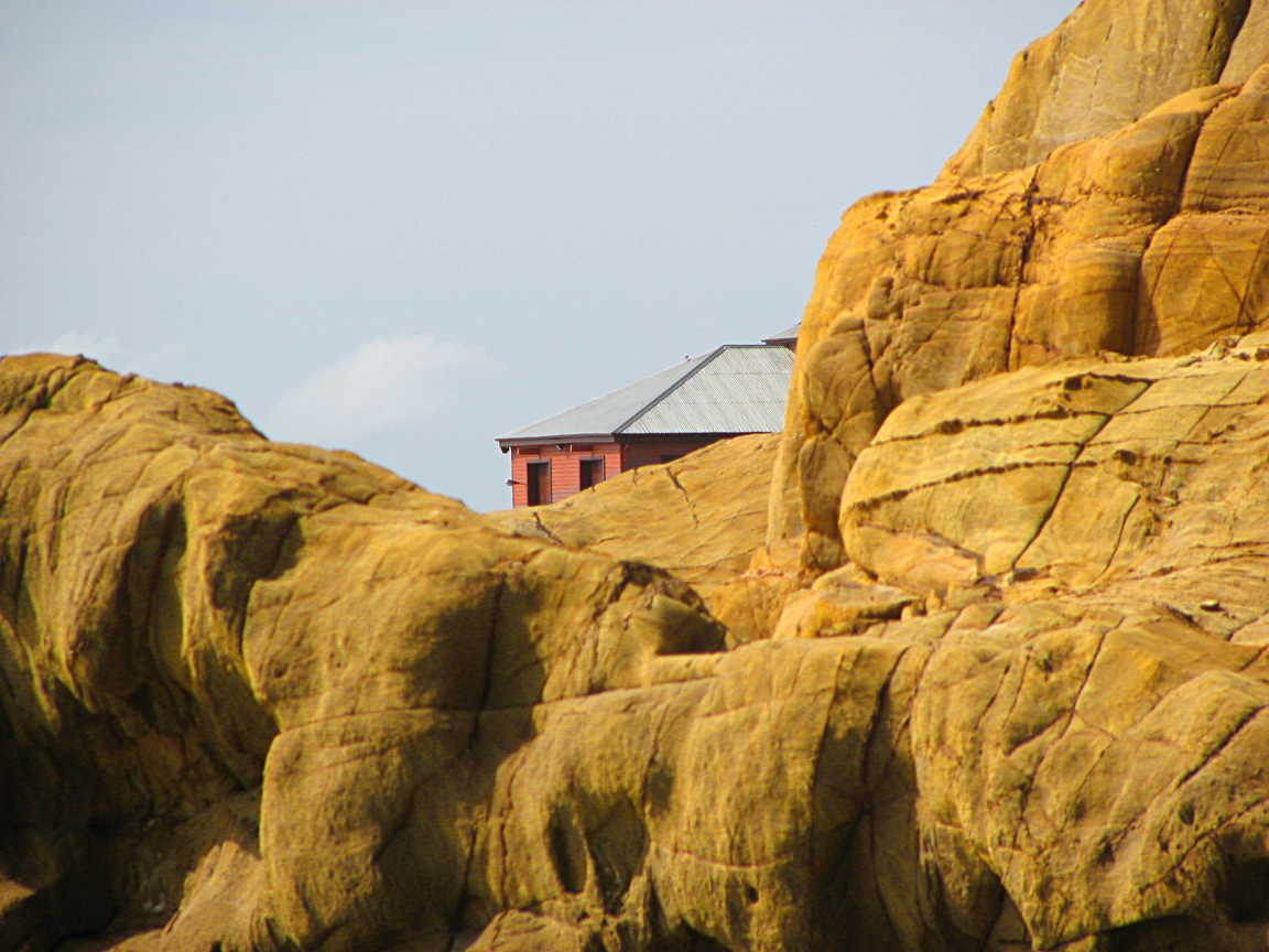 House amongst the yellow rocks