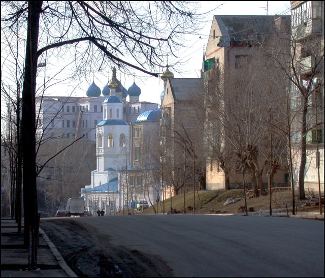 Bolshaya Krasnaya Street and Kremlin Wall