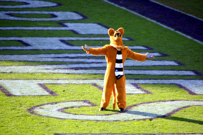 The Nittany Lion shows off