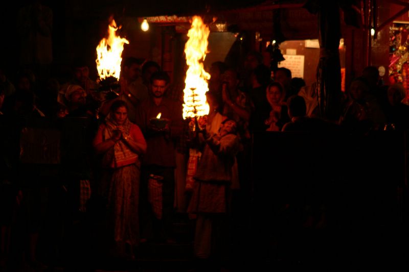 Aarti continues, Har-ki-pauri, Haridwar, India