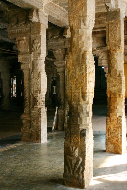 Pillored hall, Sarangapani Temple, Kumbakonam, India