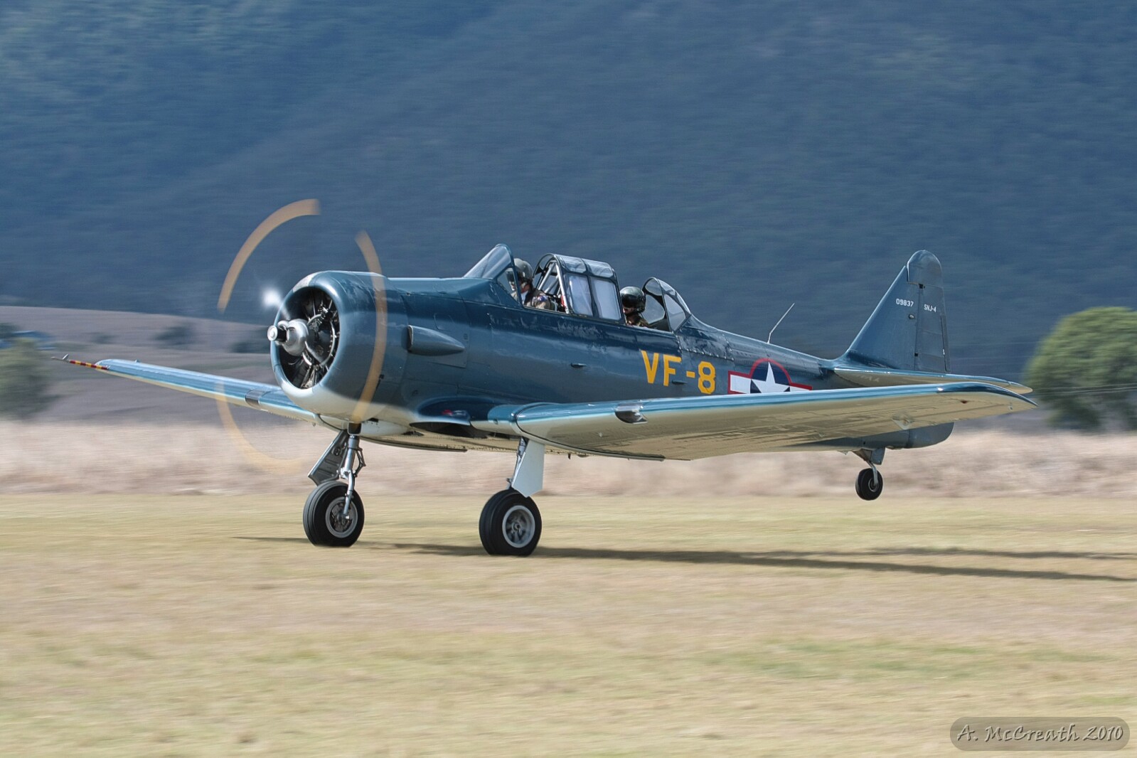 Watts Bridge 29 Aug 10 - T6 Texan/Harvard