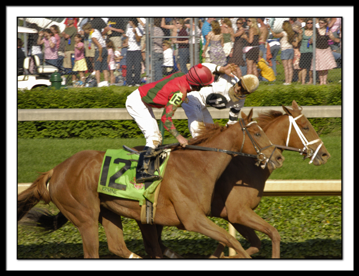 KY-oaks-winners_DSC0041-grain.jpg