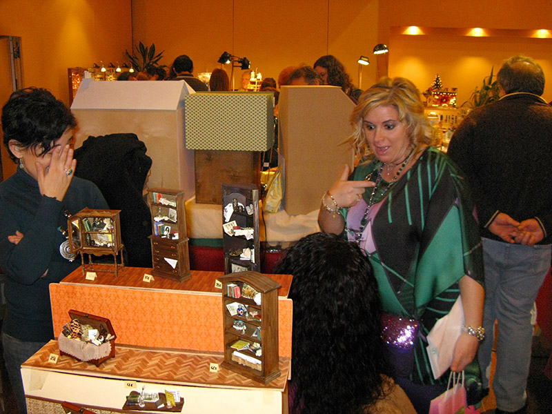 Sabrina con venditori<br/><br/> .. M8327