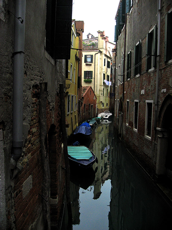 Quiet canal scene .. 2709