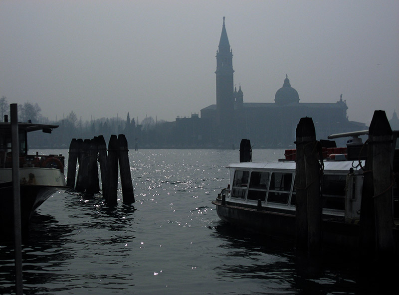 Looking across the Bacino di San Marco to San Giorgio Maggiore .. 2727