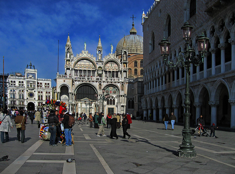 Piazzetta San Marco .. 3051