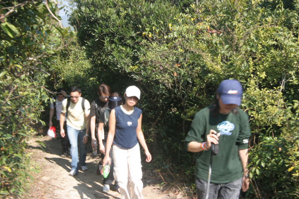 Edward, Jacky, Ashley, May, Joyce, and Caddie ascending Pat Sin Leng
