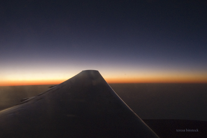 zCRW_1407 Winged sunset at 35000 feet.jpg