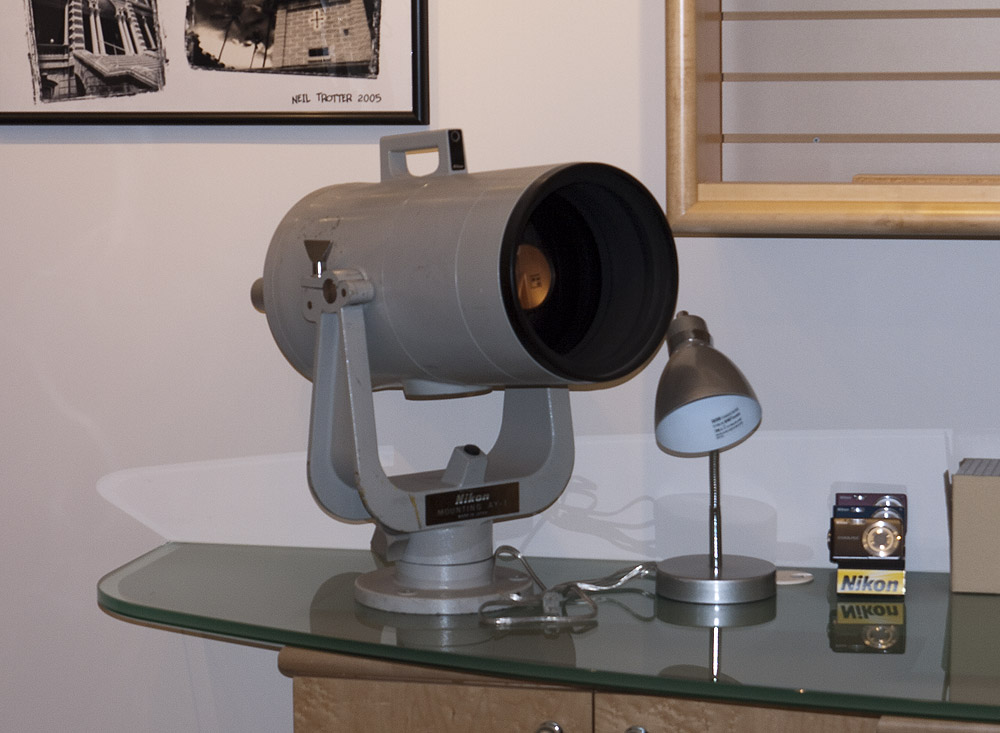 Nikon 2000mm catadioptric lens.jpg