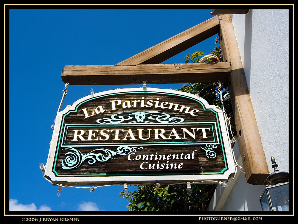 La Parisienne Sign