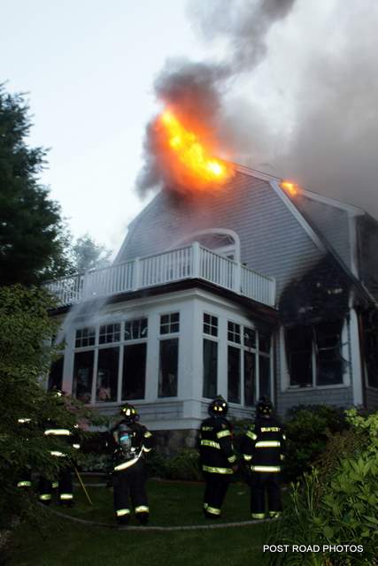 2009_house_fire_marblehead_massachusetts_captains_walk_pic-44.jpg