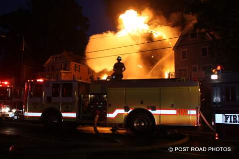 20100622-milford-conn-house-fire-55-edgefield-ave-pic-12.JPG