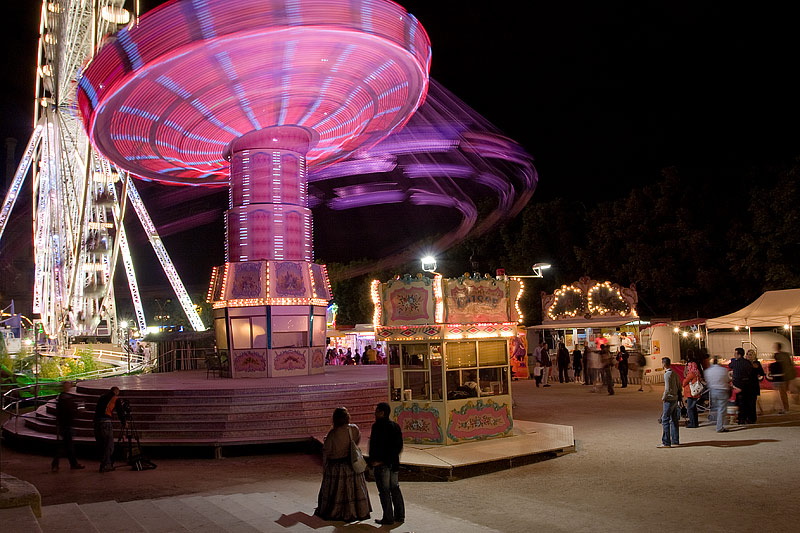 Swing Carousel