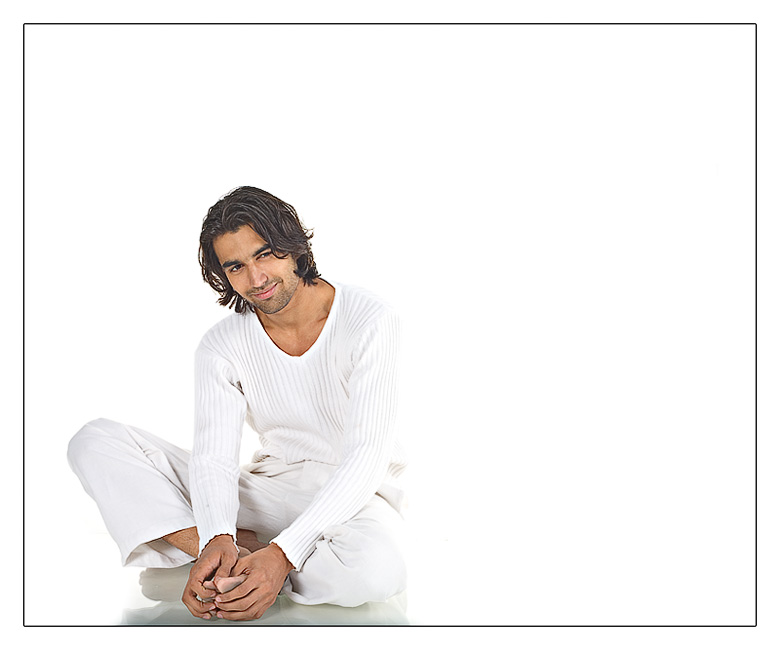 <b>9th Place (tie)</b><br><b>Whiiiiiiiiite *</b><br>by Vikas