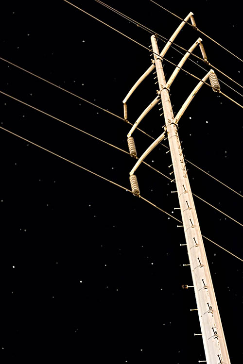 <b>12th Place</b><br>powerful pole<br><i>by shallowDOF</i>