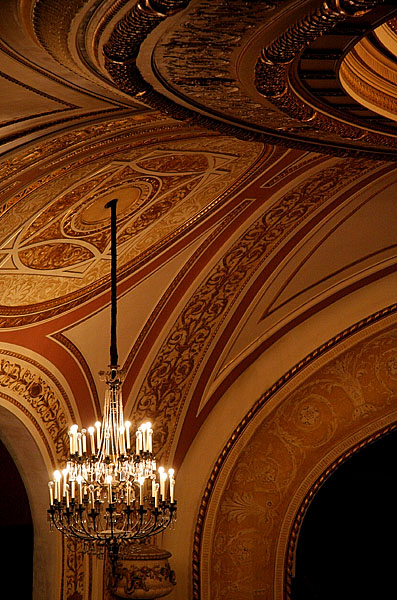 (*) Theater!