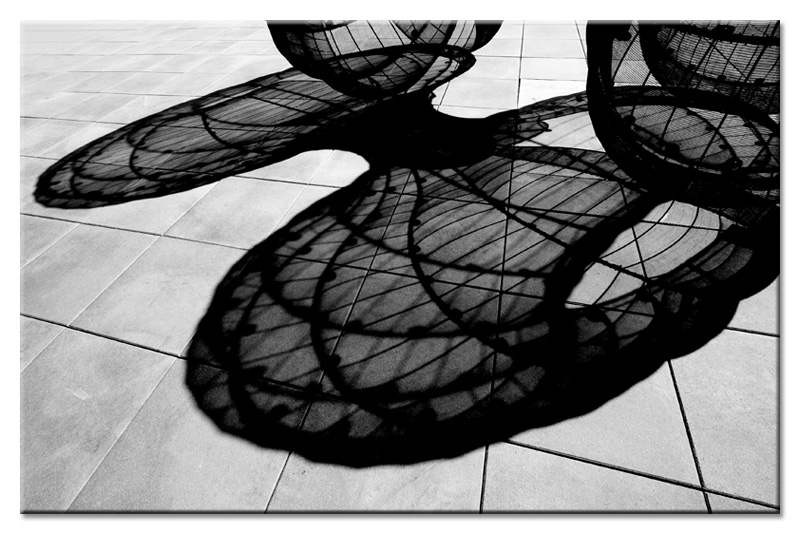 <b>Shadow-Round*</b>
