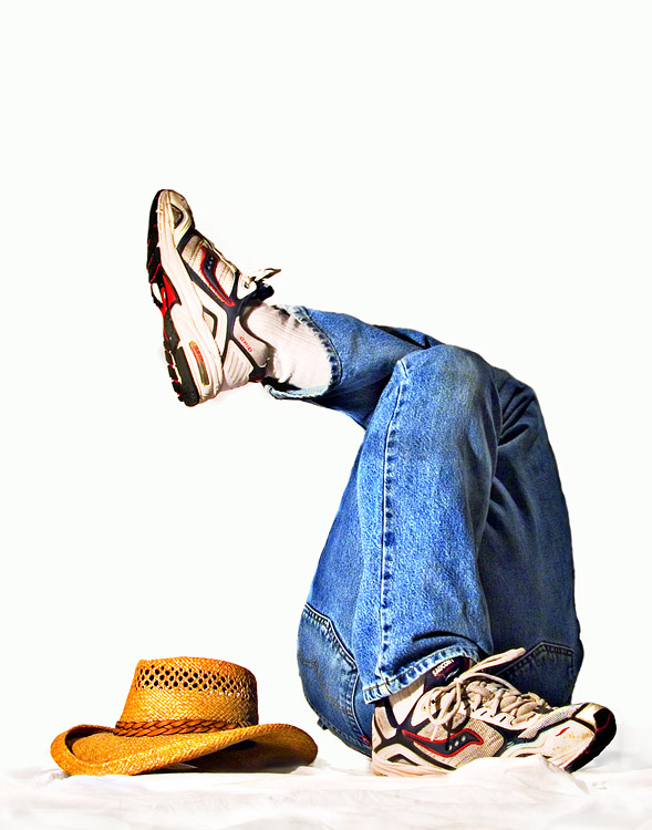 <b>1st Place</b><br>Kicking Back<br><i>by autumnsky</i>