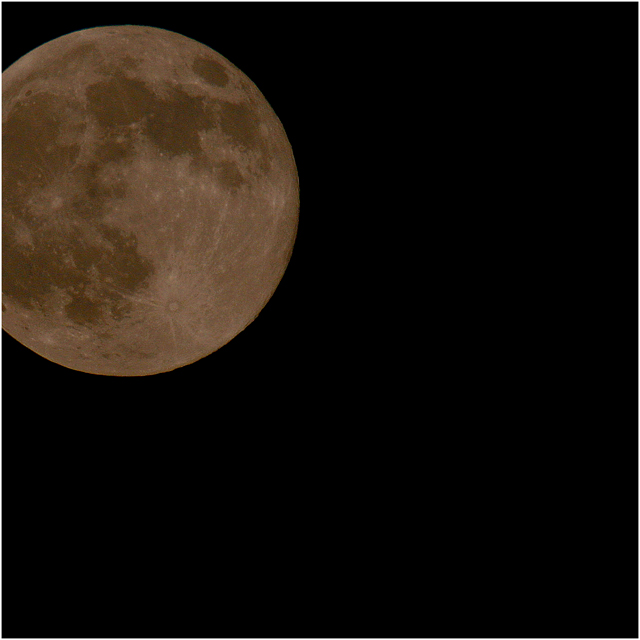 If I were the moon, Id be cool