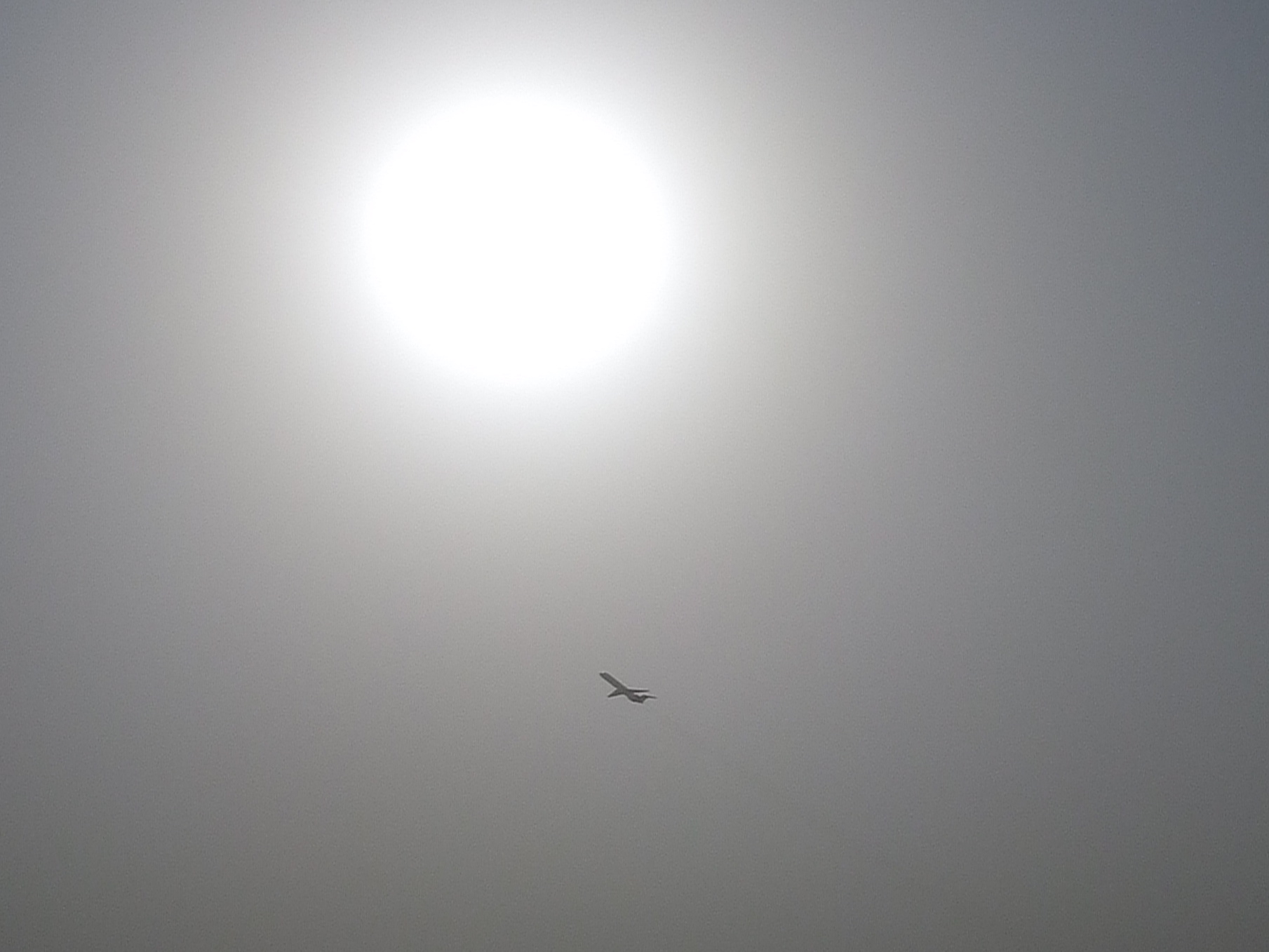 0814 8th July 09 Early morning sun at Sharjah Airport