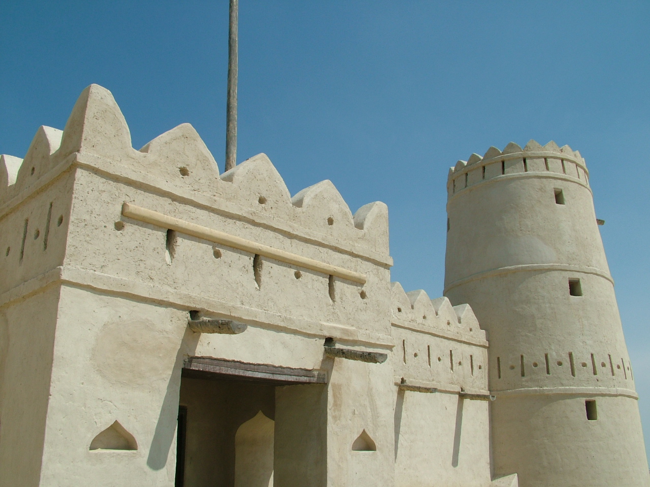 Fort on Futaisi Island.JPG