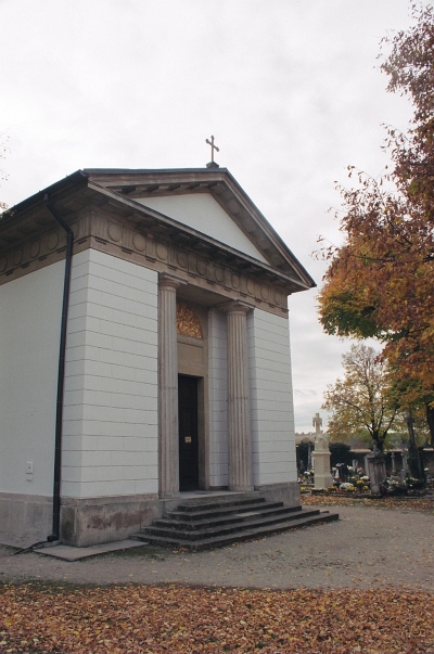 A Sz�chenyi mauz�leum bej�rata - The entry of the Sz�chenyi mausoleum.jpg