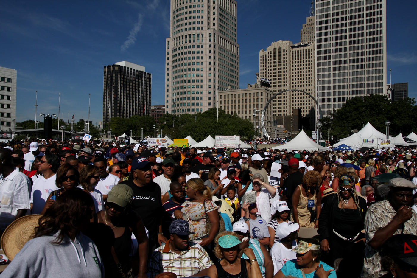 crowds at Obamas Labor Day rally