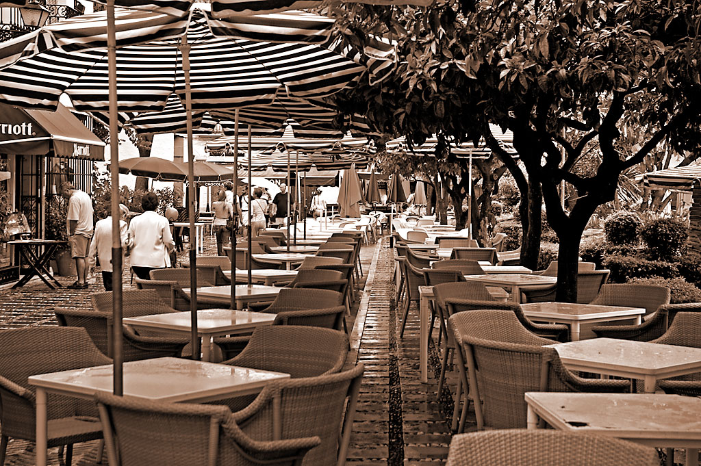 Empty tables, Marbella old town
