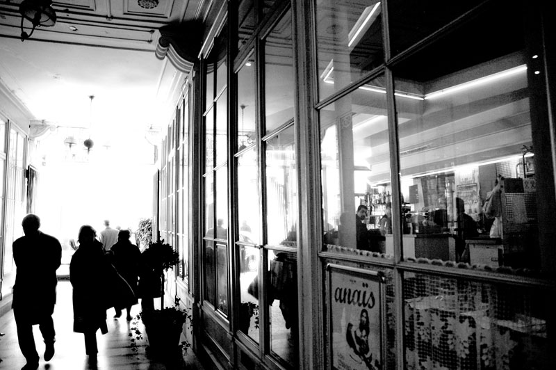10/04/06 - View from Paris