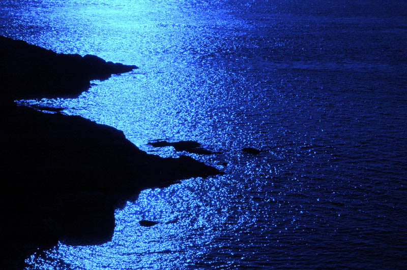 05/05/06 - Un monde bleu