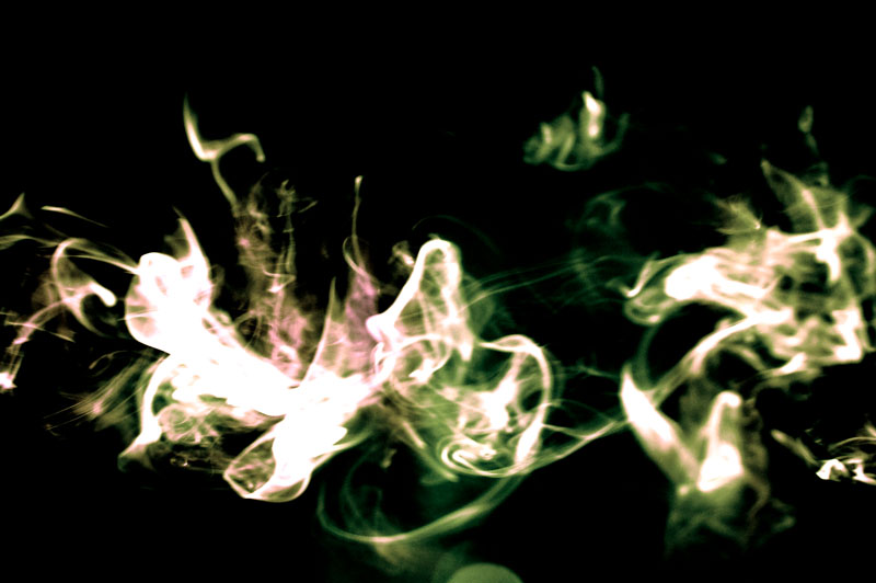 14/06/06 - Fume