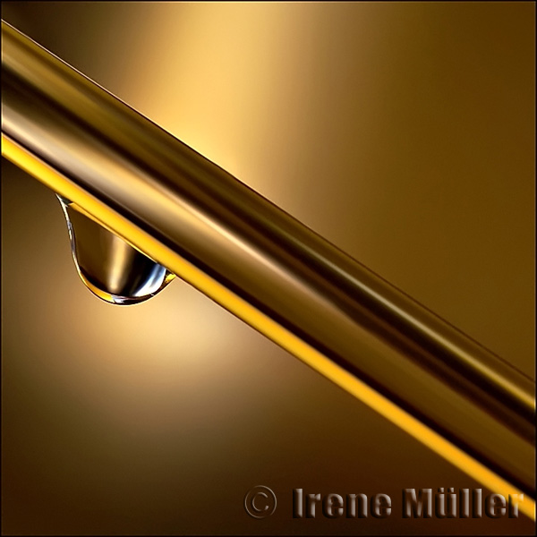 The glass line (Challenge: One Line)