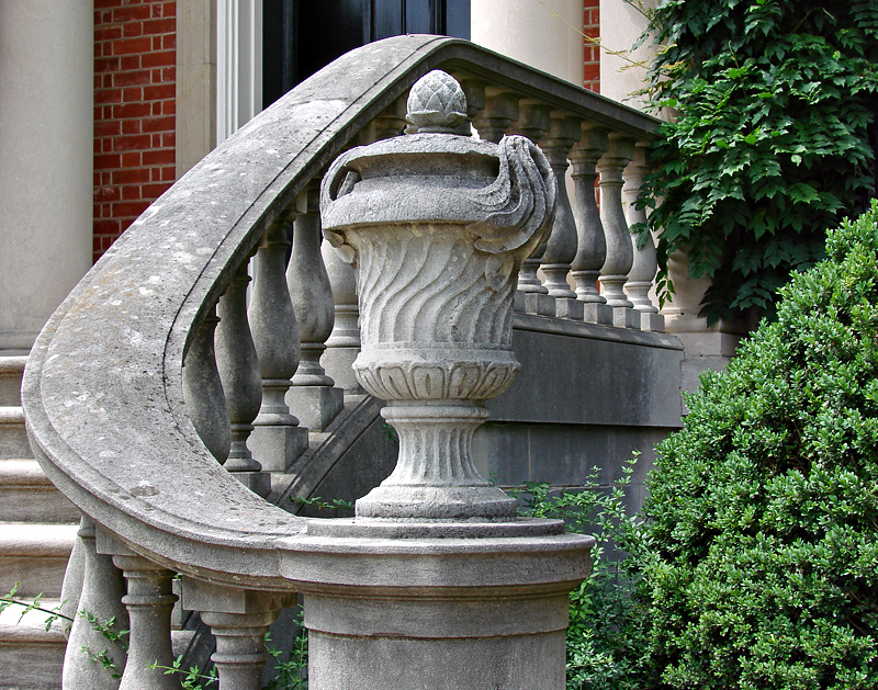 Dumbarton Oaks, staircase and urn
